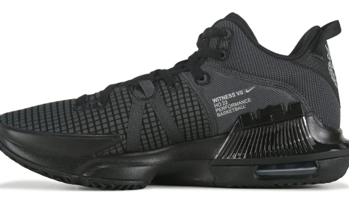 Nike Chaussures Sport^Chaussure De Basketball Lebron Witness Vii