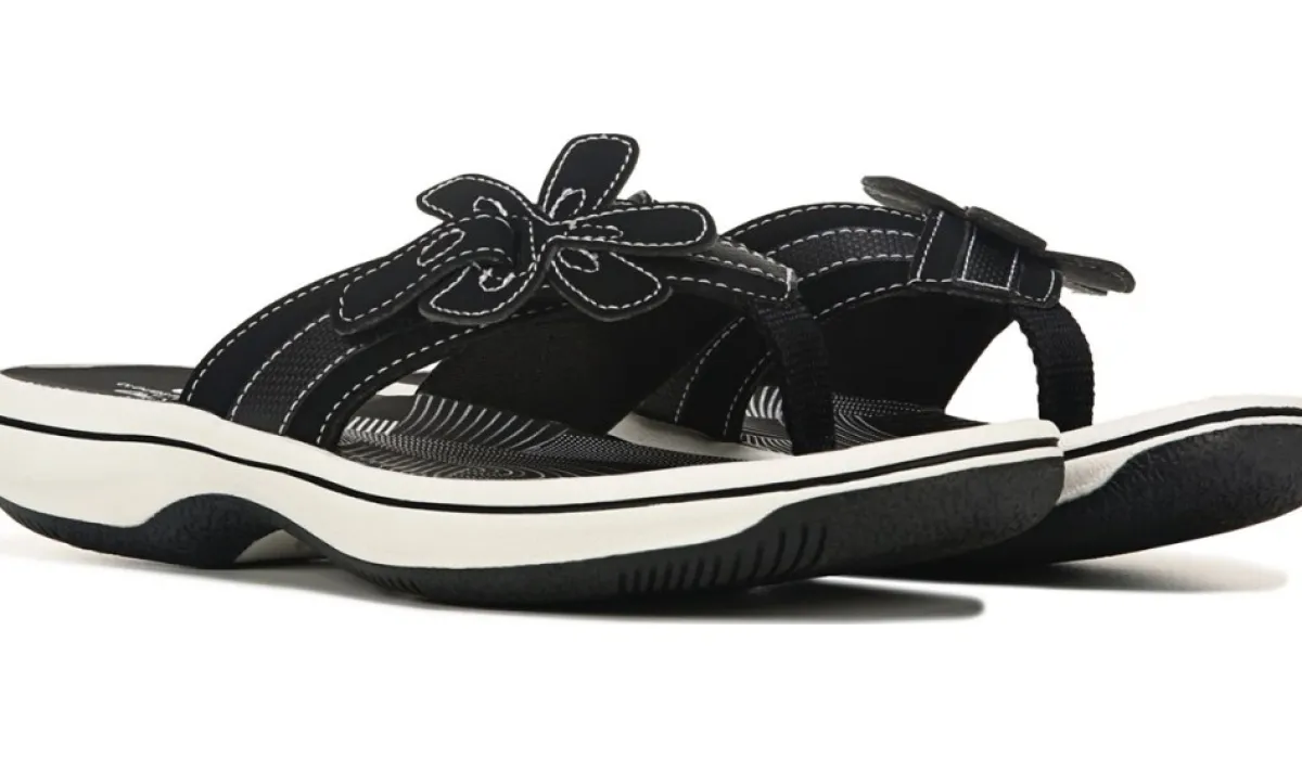 Clarks Sandales^Tong Brinkley Flora Pour Femmes